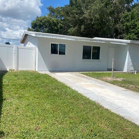 Dan G Apartment Tampa Exterior photo